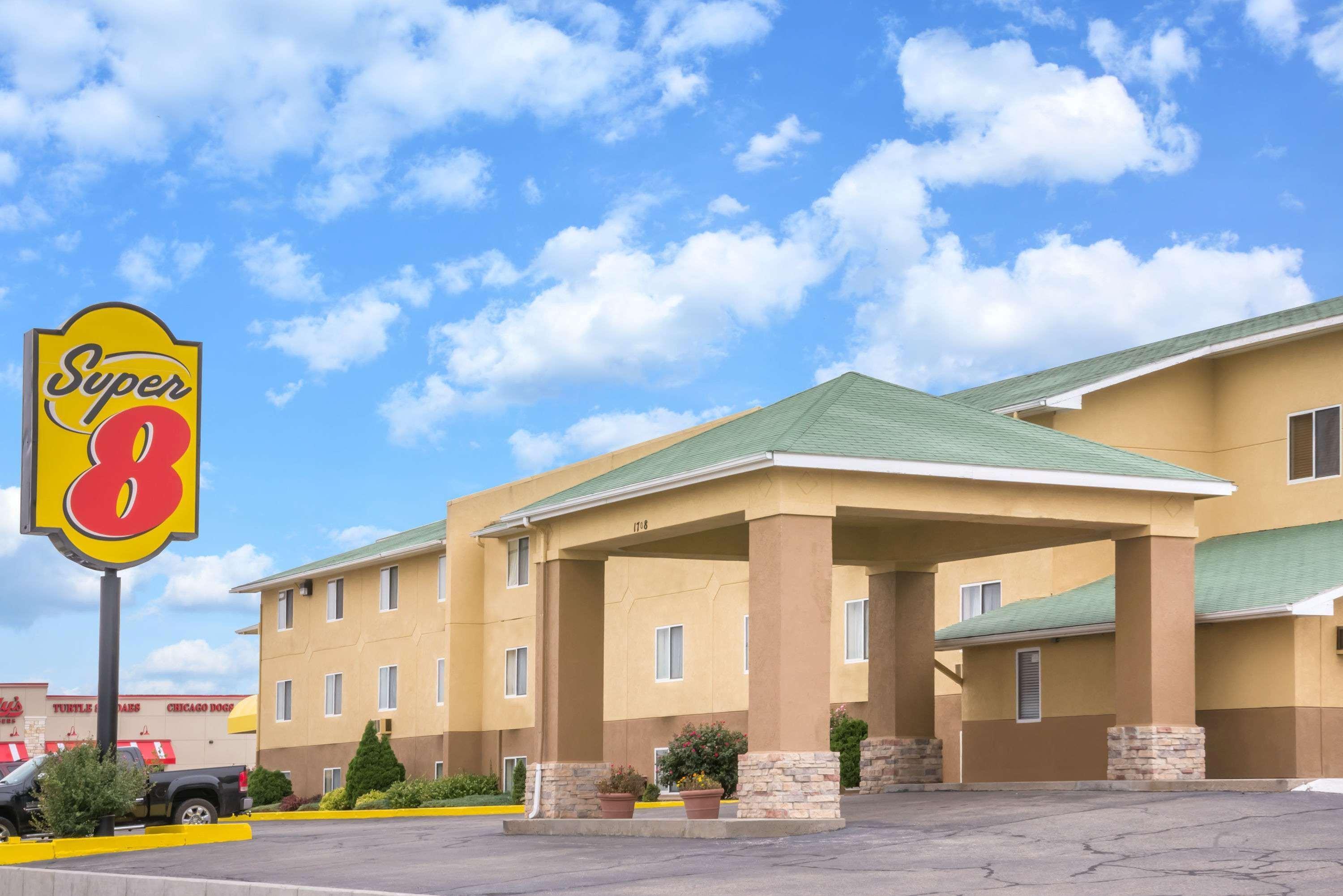 Super 8 By Wyndham Dodge City Luaran gambar